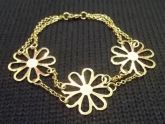 Pulseira flor c/ banho de ouro